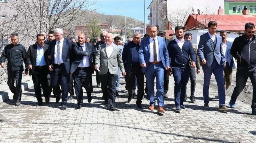 Başkan Sekmen Şenkaya Ve Olur&rsquo;a &Ccedil;ıkarma Yaptı