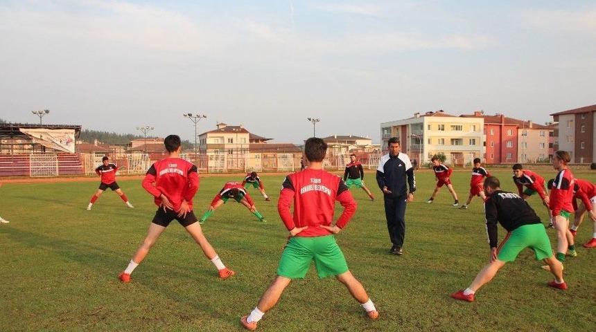 1308 Osmaneli Belediyespor Tam Kadro Final Ma&ccedil;ına Hazırlıyor