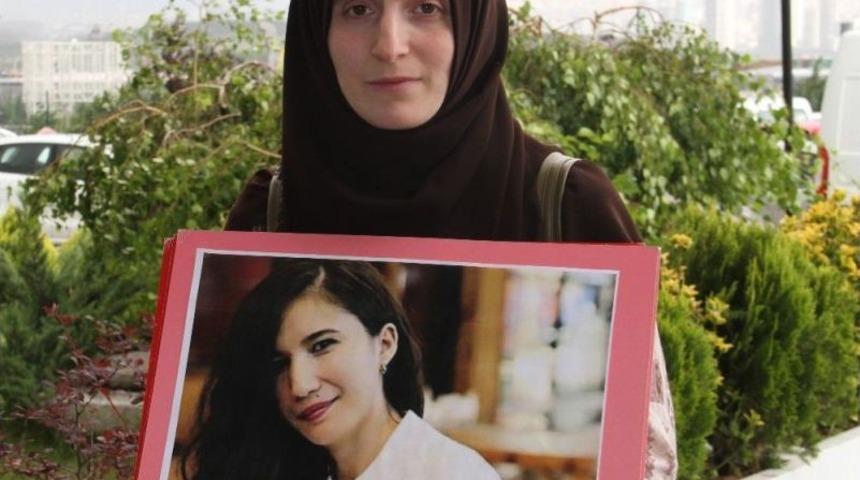 &Ccedil;in&rsquo;de Kaybolan Uygur T&uuml;rk&uuml; Arkadaşını Arıyor