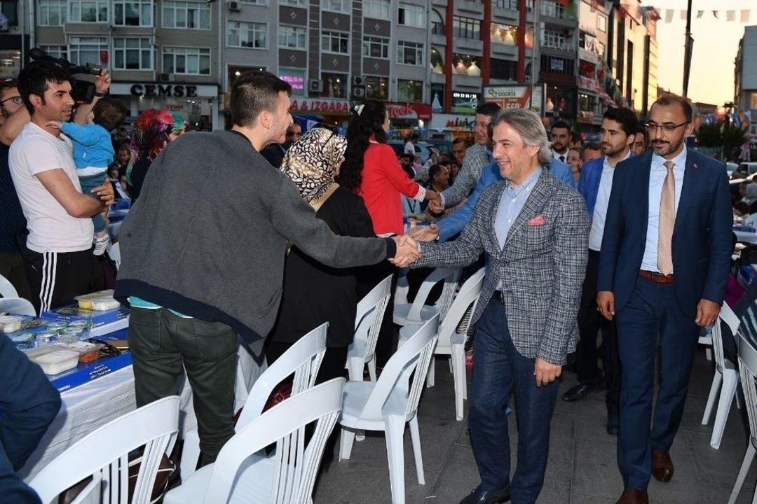 Başkan Demircan, &Ccedil;orlulular İle İftar Yaptı