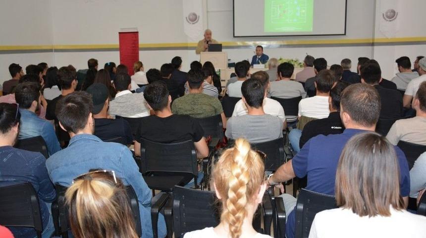 “türk Futbolunun Potansiyeli Ve Mevcut Durum Analizi” Konferansı