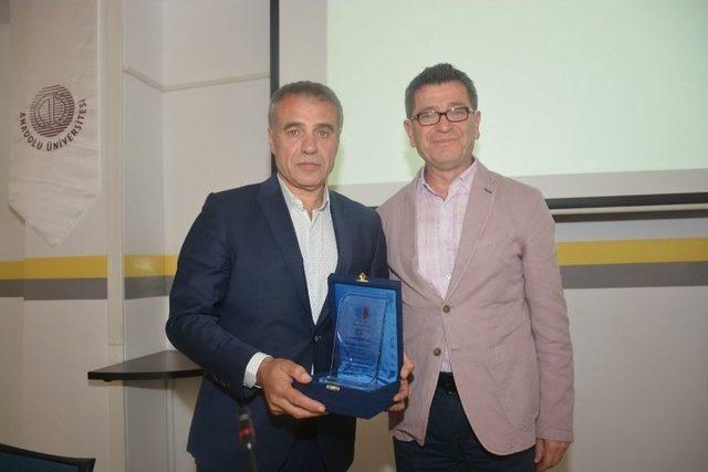 “türk Futbolunun Potansiyeli Ve Mevcut Durum Analizi” Konferansı