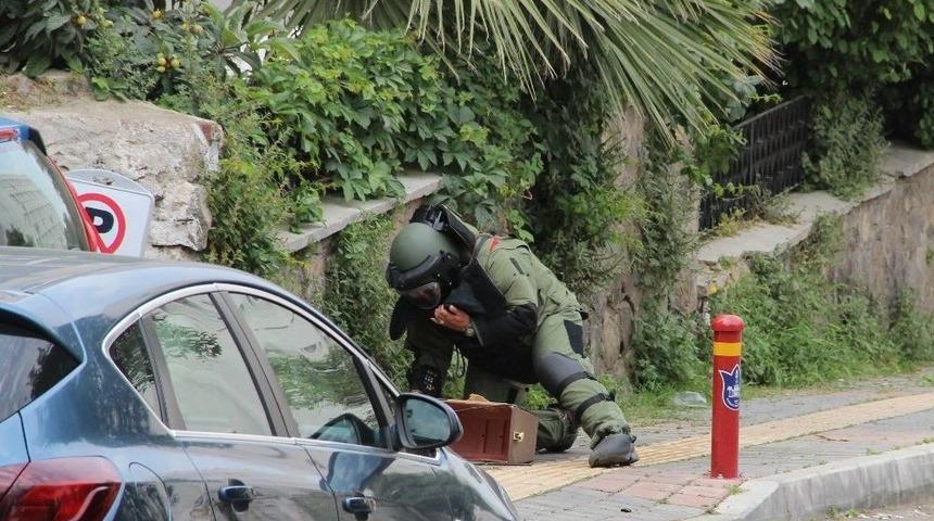 Okul Önünde Şüpheli Çanta Paniği