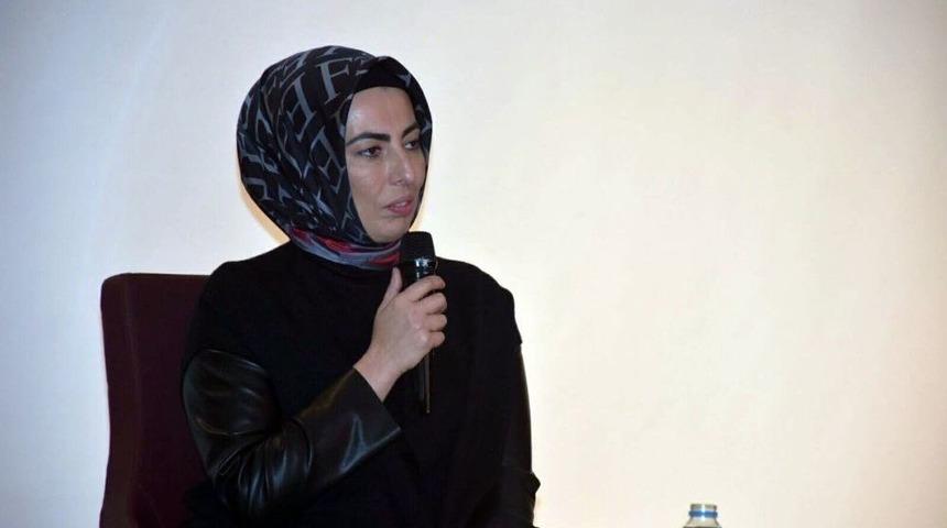 Erol Ol&ccedil;ok&rsquo;un Eşi 15 Temmuz&rsquo;u Anlatırken Duygulandı