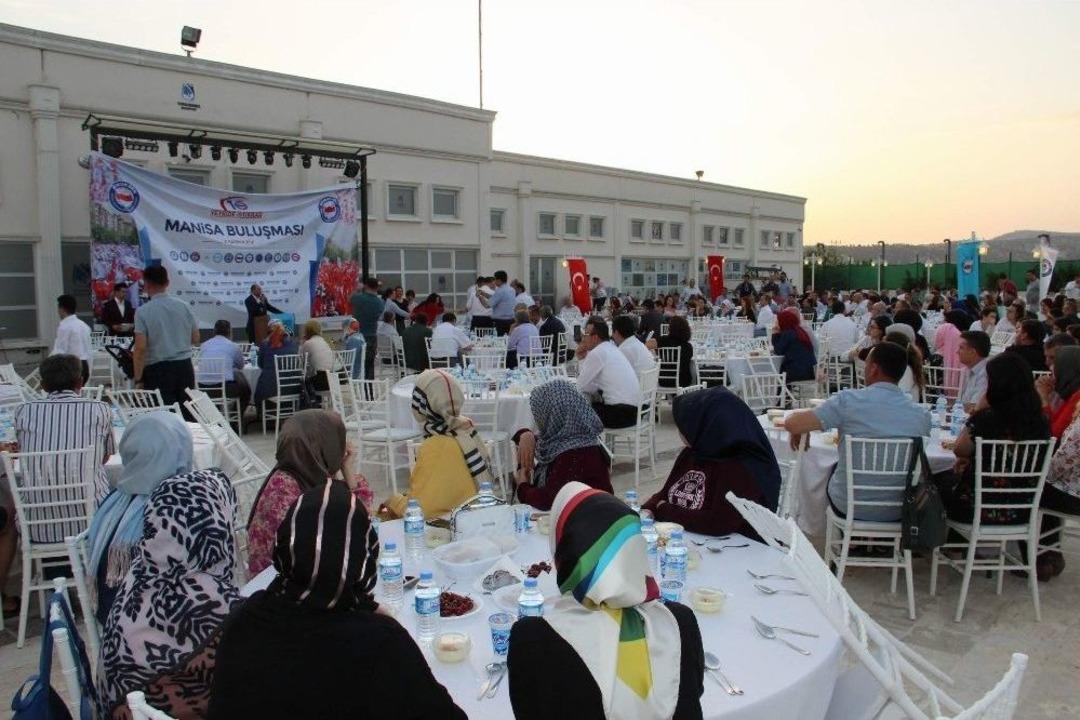 Memur-sen &Uuml;yeleriyle İftarda Buluştu