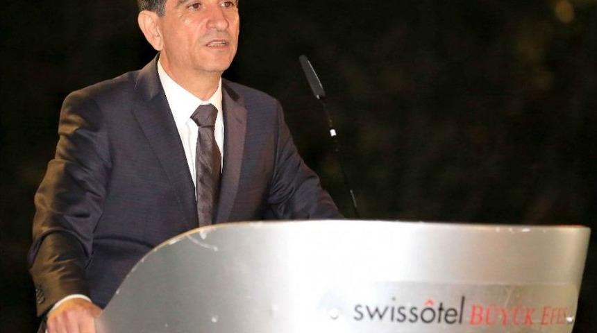 Alosbi, Sanayicinin Desteğiyle B&uuml;y&uuml;yor