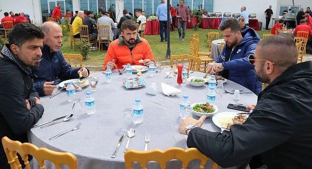 Trabzonspor’da Barbekü Partisi Yapıldı