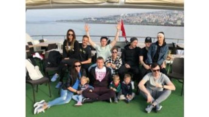 Trabzonspor&rsquo;un Yabancılarının Teknede Horon Keyfi