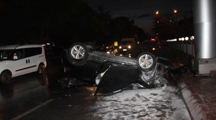 Sürücünün Direksiyon Hakimiyetini Kaybettiği Otomobil Takla Attı: 1 Yaralı