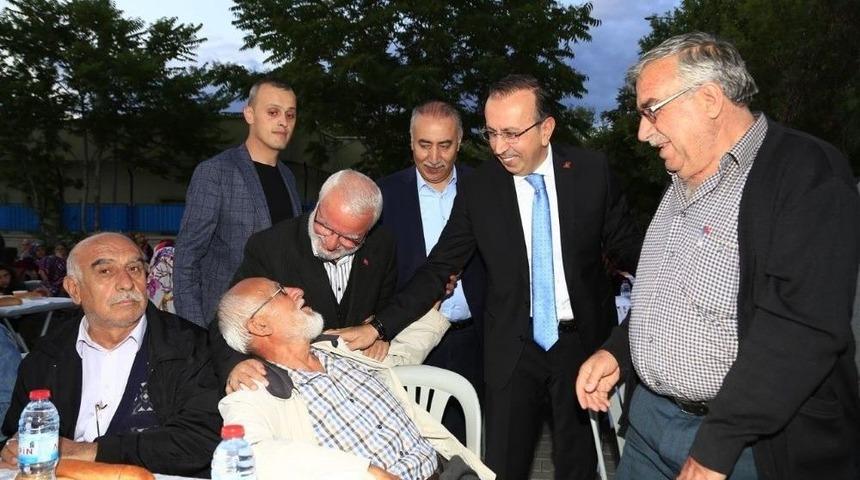 Belediye Başkanı Seçen, “ Mahalle İftarlarıyla Halkımızla Daha Da Bütünleştik”