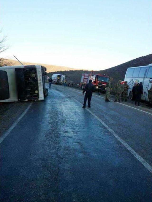 Sarıkamış’ta Trafik Kazası: 9 Yaralı