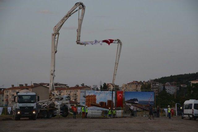 Aliağa-çandarlı-bergama Raylı Sistemi İhracat Kapısı Olacak