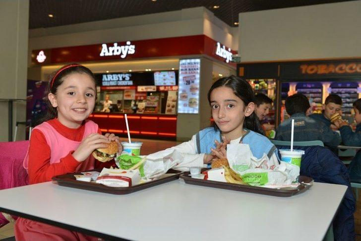 Yakutiye’den Çocuklara 23 Nisan Hediyesi G2