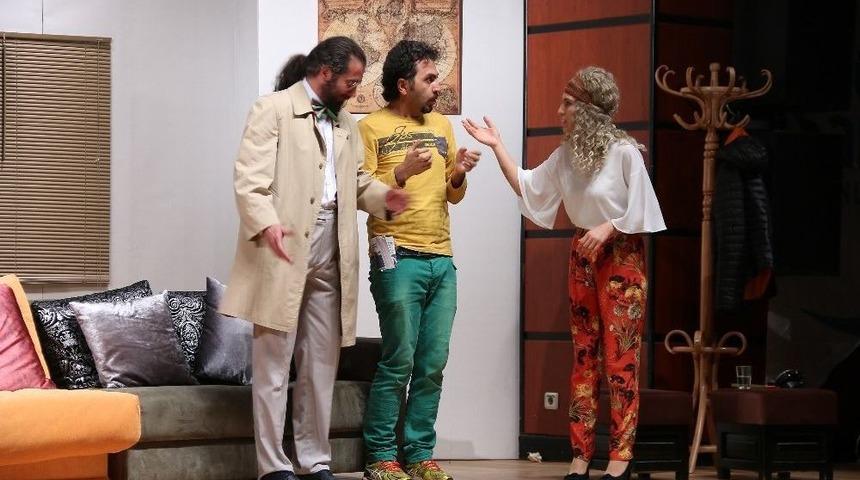 &ldquo;haydi Evine Koş" Sahnelendi