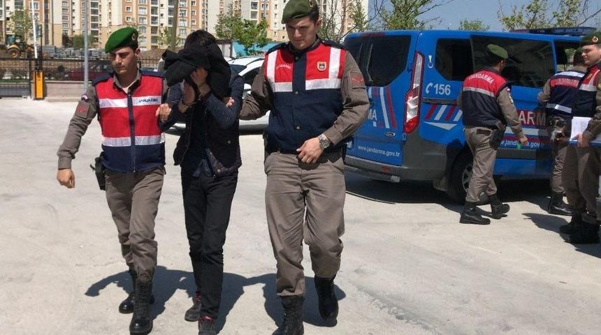 Oğluyla Birlikte Kocasını &Ouml;ld&uuml;rd&uuml;