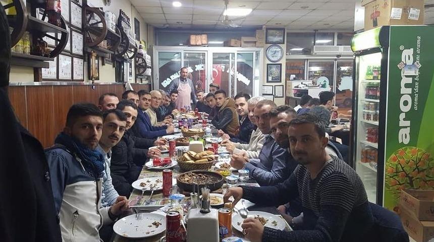 Başkan Yal&ccedil;ın, Pazaryeri Spor Futbolcuları Ve Y&ouml;netimiyle Bir Araya Geldi