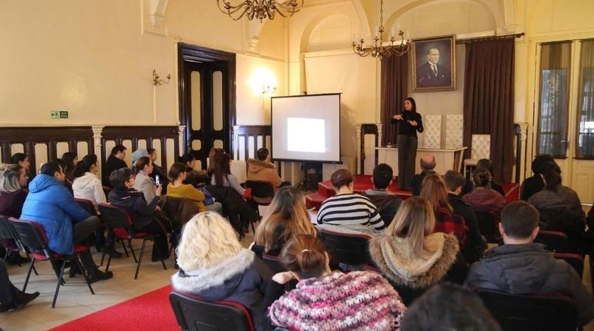 Akınal: &ldquo;mutsuz Aileler, Mutlu &Ccedil;ocuklar Yetiştiremez&rdquo;