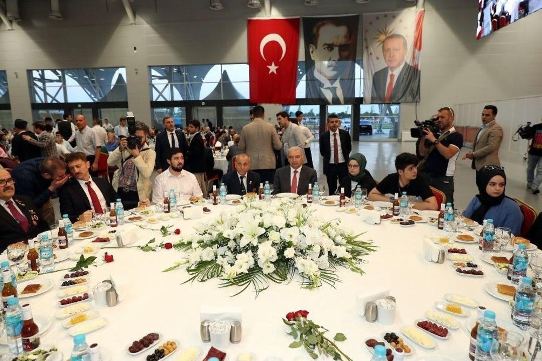 Başkan Uysal Şehit Yakınları, Gazi Ve Gazi Yakınları İle İftar Yaptı