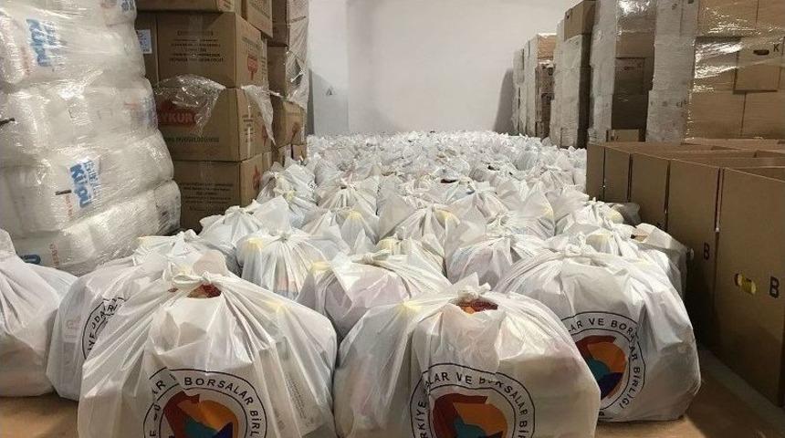 İhtiyaç Sahibi Ailelere Gıda Paketi Dağıtıldı