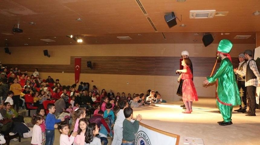 &lsquo;kahramanlar Kumpanyası&rsquo; Germencikli &Ccedil;ocuklarla Buluştu