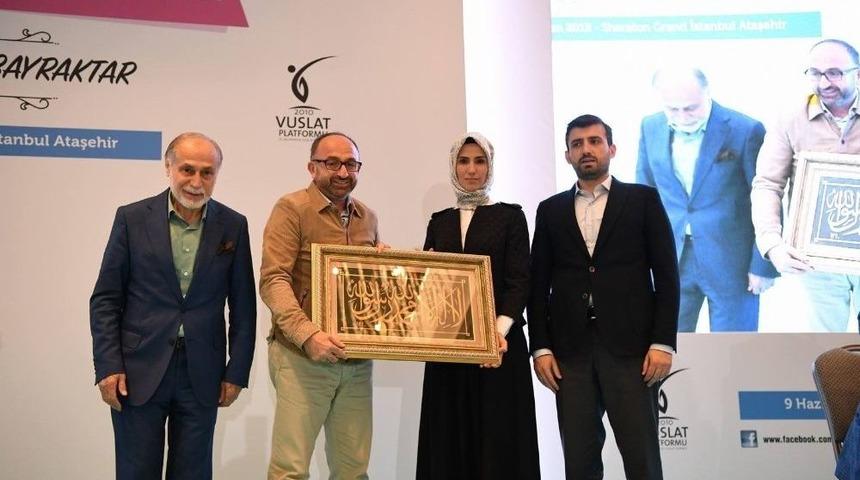 Başkan &Uuml;z&uuml;lmez&rsquo;den S&uuml;meyye Erdoğan&rsquo;a Hediye