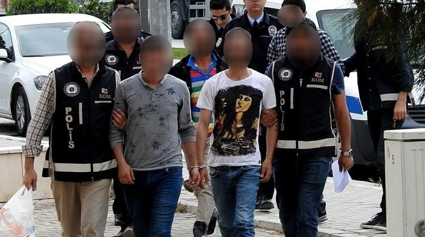 Çeşme’de İnsan Kaçakçılığından 2 Şüpheli Tutuklandı