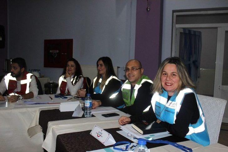 Sağlık Müdürlüğünden Afet Ve Acil Durum Eğitimi Verildi G1