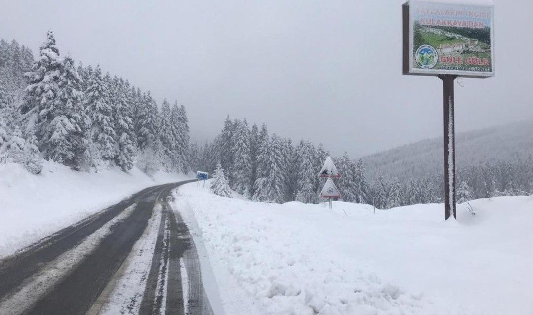 Giresun&rsquo;da Kar Yağışı İ&ccedil; Ve Y&uuml;ksek Kesimlerde Etkili Oluyor