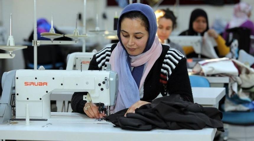 Van B&uuml;y&uuml;kşehir Belediyesinden Kadın Girişimcilere B&uuml;y&uuml;k Destek