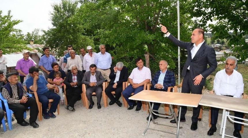 Başkan S&ouml;zl&uuml; İftarını Saimbeyli&rsquo;de İl&ccedil;e Halkıyla Birlikte Yaptı