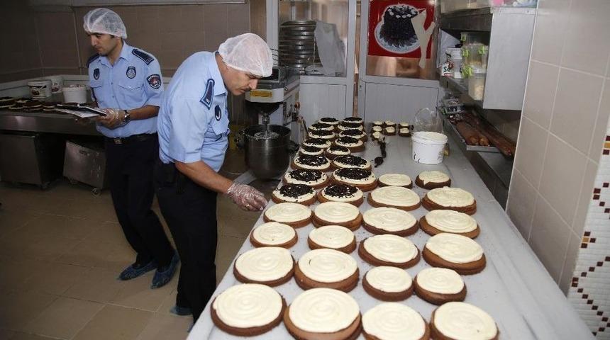 D&ouml;şemealtı&rsquo;nda İmalathanelere Sıkı Denetim