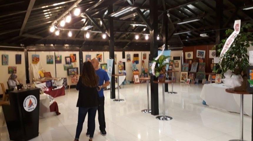 &Ouml;zel &Ouml;ğrencilerin Sergisine İlgi B&uuml;y&uuml;k Oldu