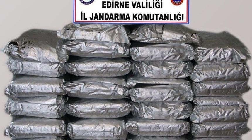 3 Aydır Takip Ediliyorlardı, Su&ccedil;&uuml;st&uuml; Yakalandılar