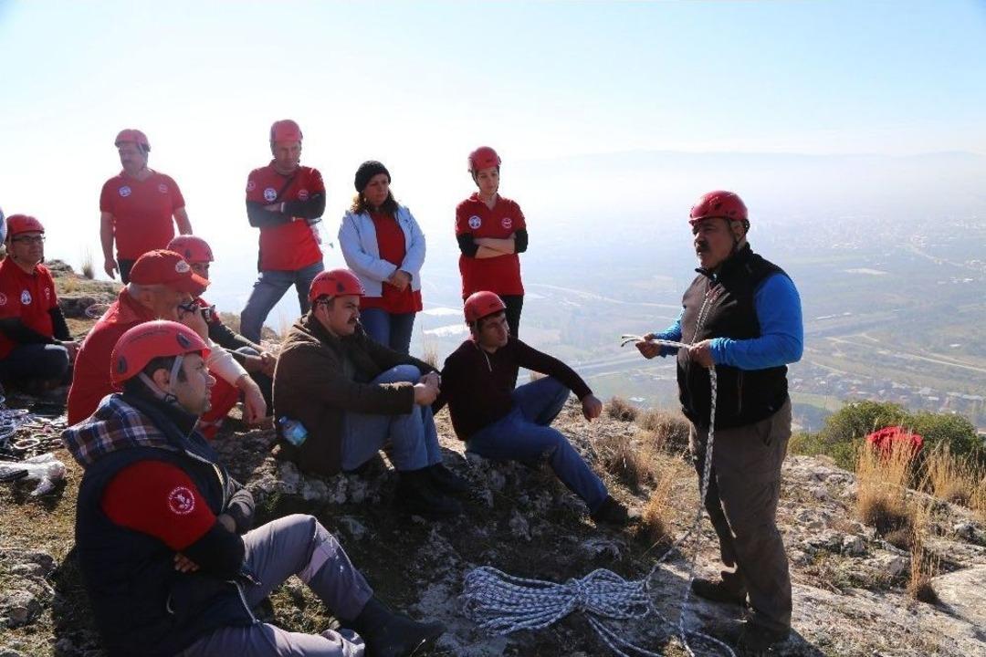 Arama Kurtarma Ekibi İlk Eğitimini Başarı İle Tamamladı