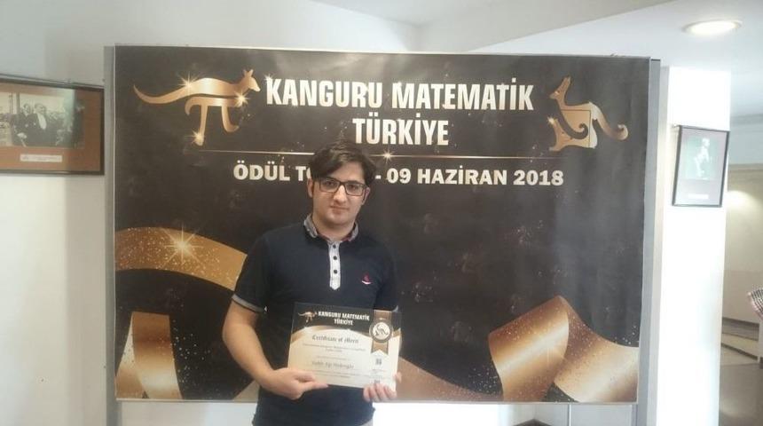 Sanko Okulları Matematikte Dereceye Doymuyor