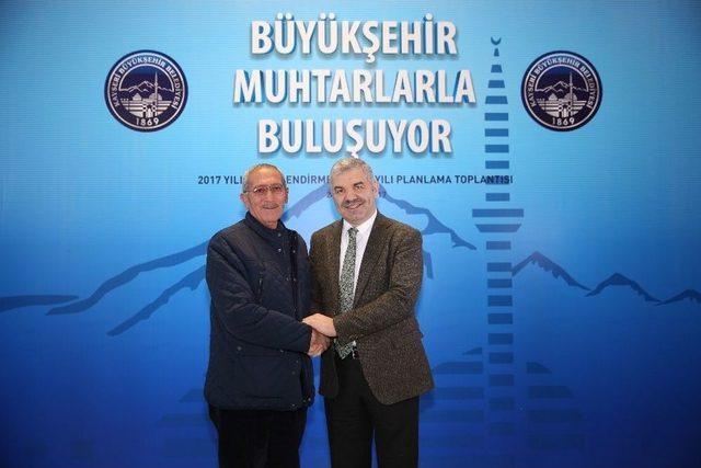 Büyükşehir Muhtarlarla Buluştu