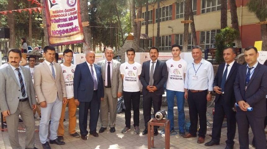 Nedim &Ouml;kmen Anadolu Lisesi&rsquo;nde Tubitak Bilim Fuarı