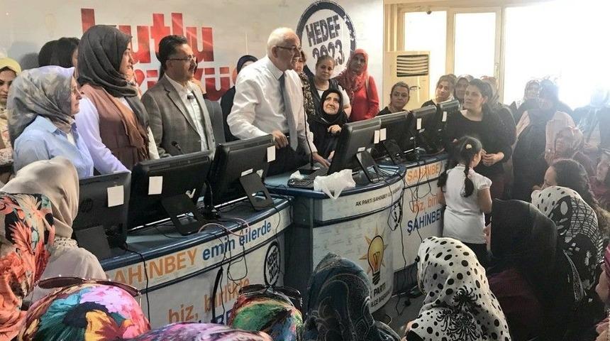 Milletvekili Erdoğan, Kadınlarla Bir Araya Geldi