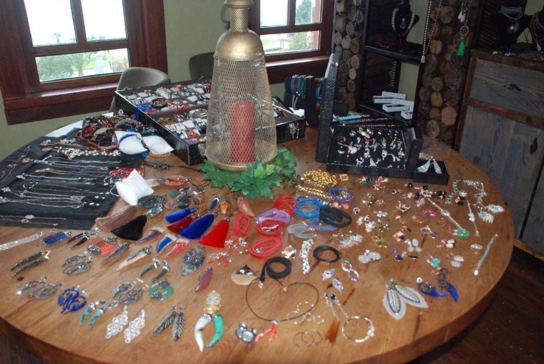 Takı Tasarımcı Nigar Ceyda İdil Eserlerini Sergiledi