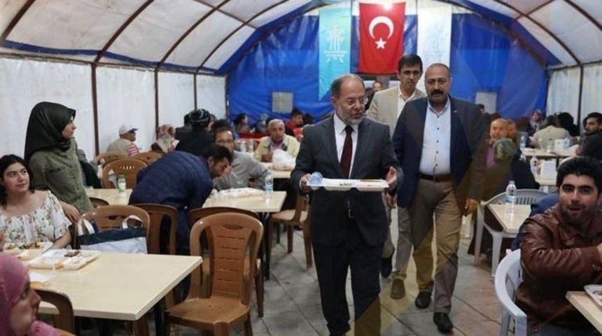 Akdağ Ve Bulutlar, Vatandaşlarla İftar Sofrasında Buluştu