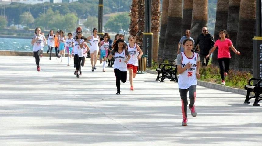 Aliağa&rsquo;da 23 Nisan Koşusu