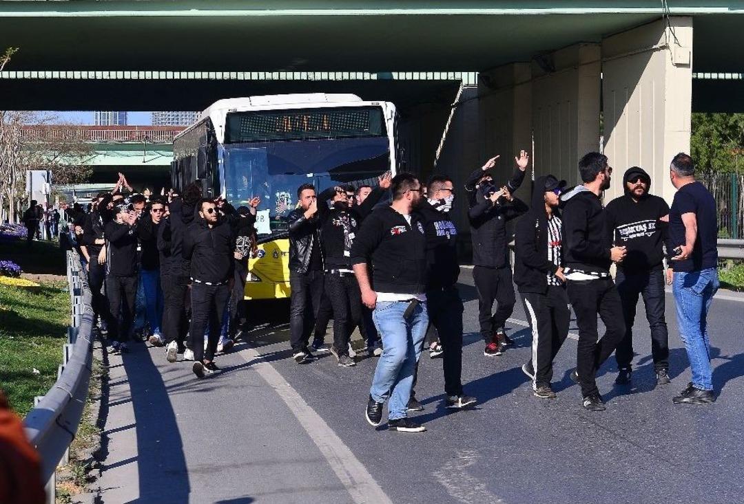 Beşiktaş Taraftarı Stada Geldi