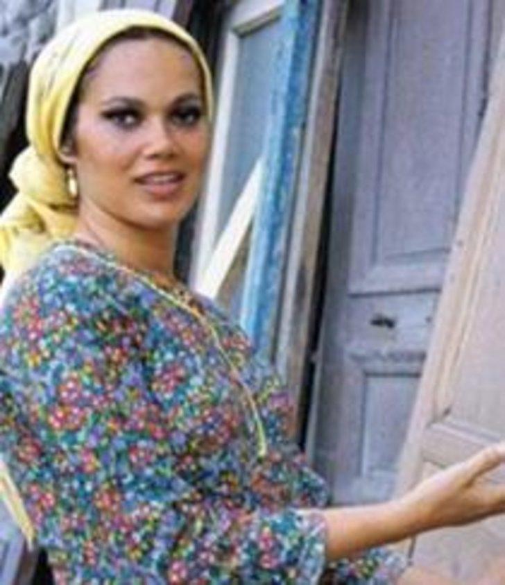 Bülent Ersoy�un eski hali görenleri şoke etti! Yaşam Haberleri