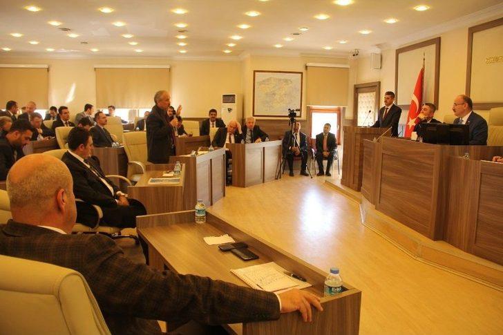 Orman Bölge Müdürü İle Karayolları Bölge Müdürü Arasında ‘izin’ Tartışması G2