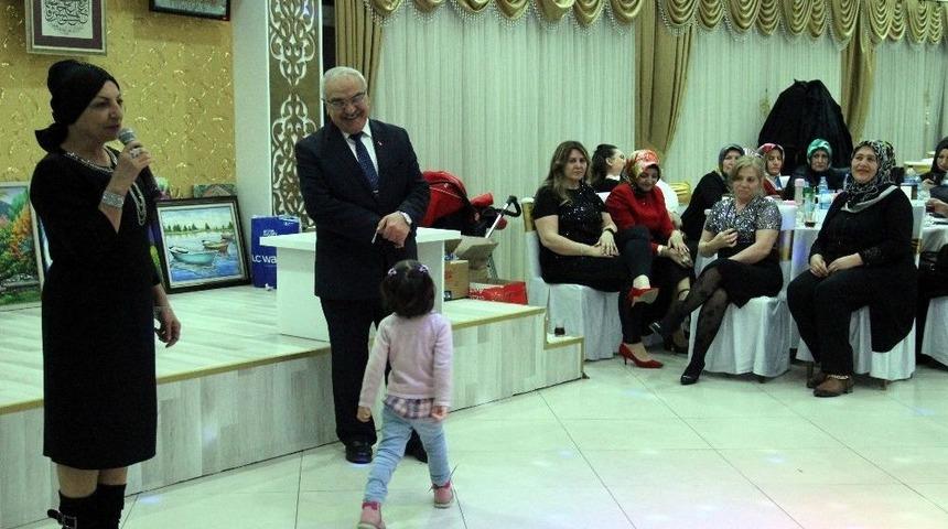 Başkan Sebahat Sarıoğlu: K&uuml;tahyalı Sanat&ccedil;ılar Bu D&ouml;nem Adeta Altın &Ccedil;ağını Yaşıyor