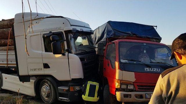 Karabük’te Feci Kaza: 17 Yaralı