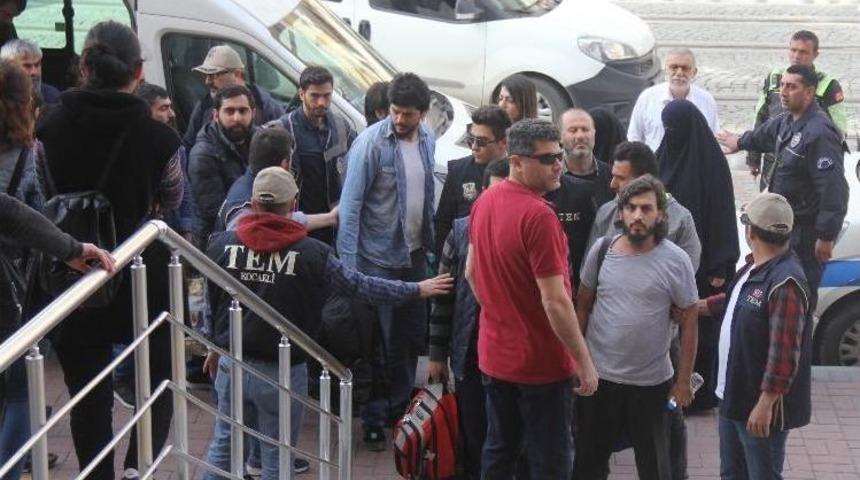 Kocaeli&rsquo;de Pkk Propagandasında 2 Kişi Tutuklandı