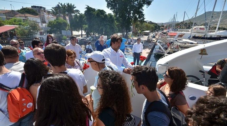 İzmir-fo&ccedil;a Gemi Seferleri Başlıyor