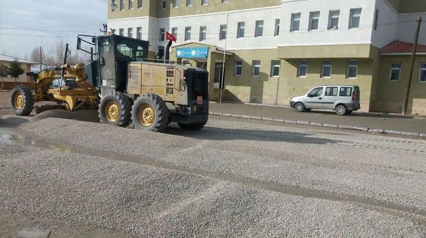 Van&rsquo;daki Okul Bah&ccedil;eleri Temizlendi