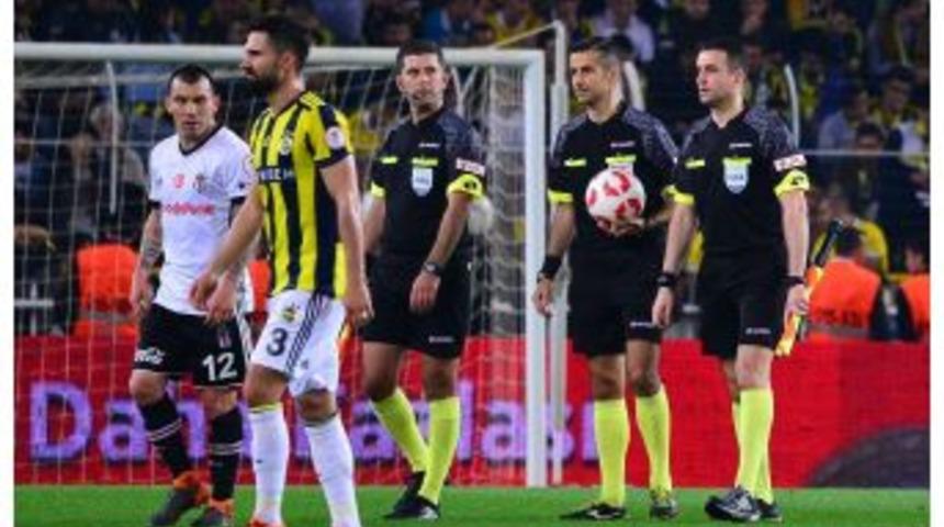 Fenerbah&ccedil;e - Beşiktaş Ma&ccedil;ı Durdu